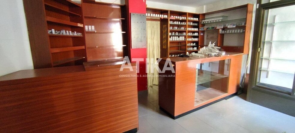 Retail in Ontinyent, Valencia to rent - Interior Photo - Image 3 of 4