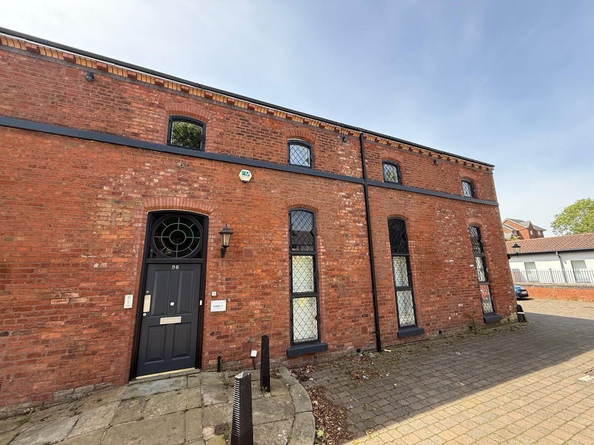 98-100 Wilderspool Causeway, Warrington for sale Building Photo- Image 1 of 11