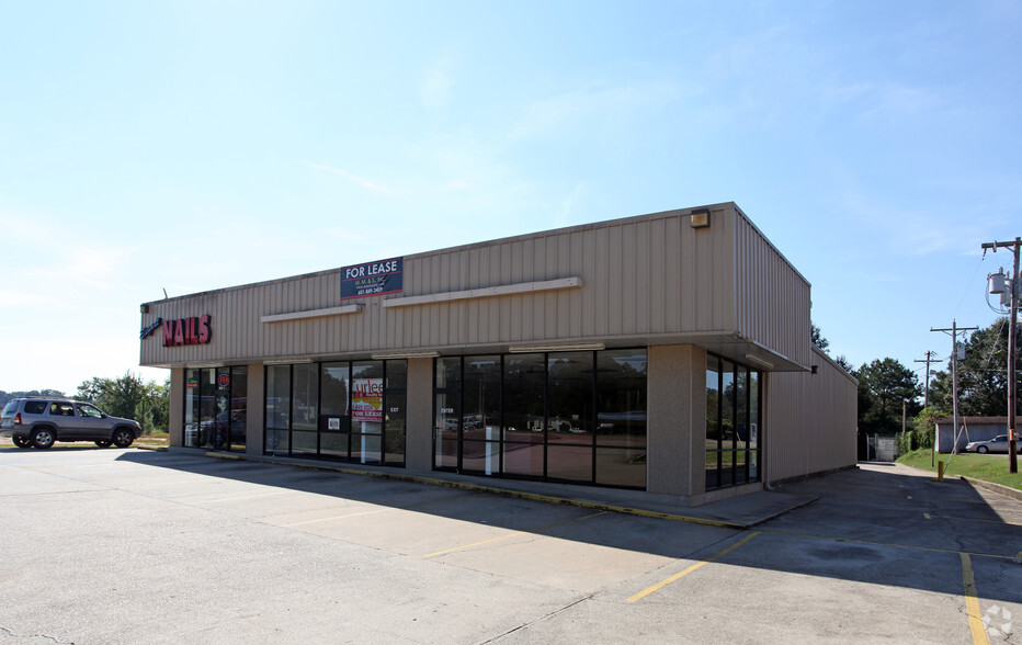 1529 Simpson Hwy, Magee, MS for sale - Primary Photo - Image 1 of 2