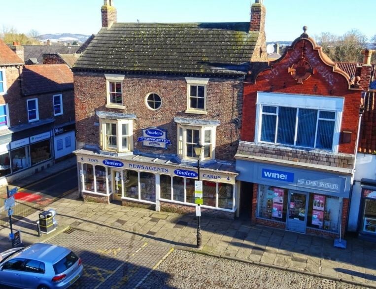 68 Market Pl, Thirsk for sale Primary Photo- Image 1 of 1