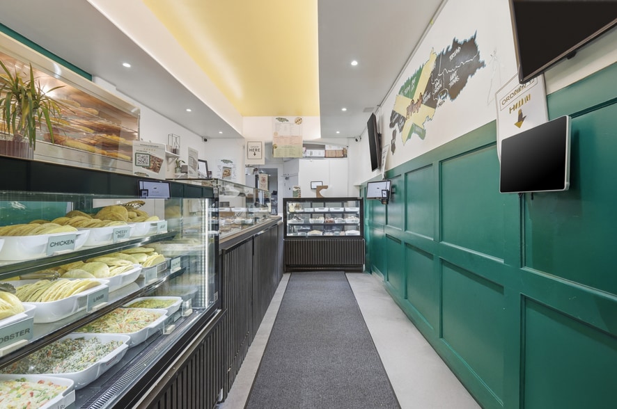 424 Coldharbour Ln, London for sale - Interior Photo - Image 2 of 5