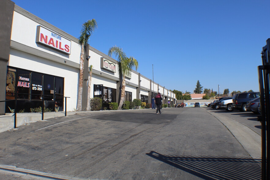 3800 Niles St, Bakersfield, CA for sale - Building Photo - Image 1 of 1