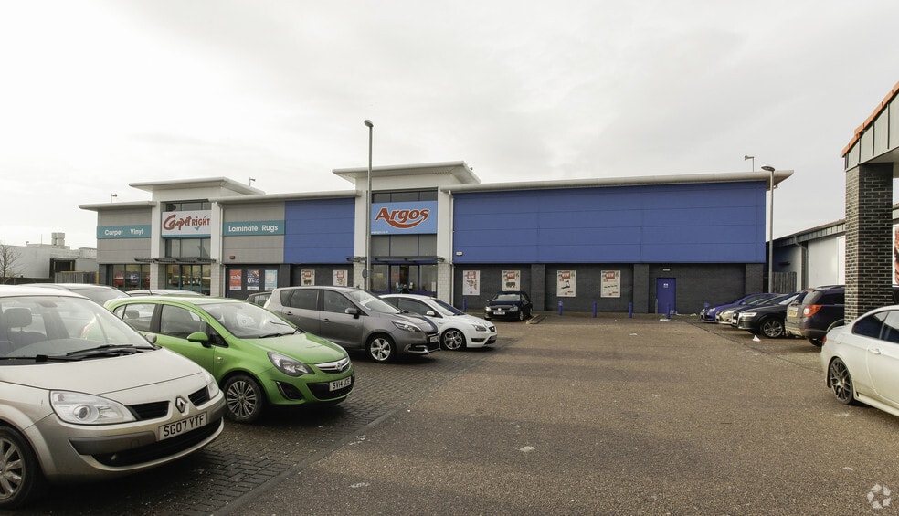 South Harbour Rd, Fraserburgh to rent - Building Photo - Image 2 of 5