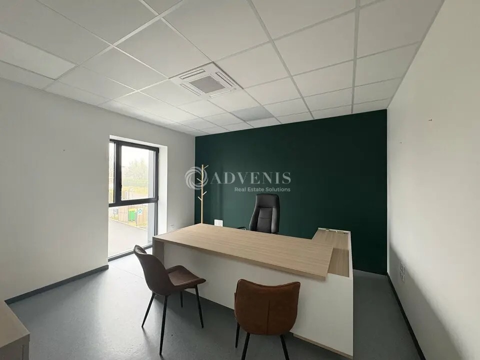 Location Bureaux 170 m² - Photo 1