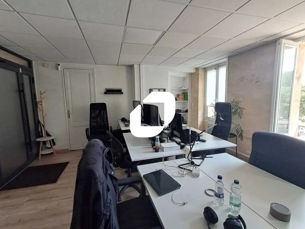 Office in Bordeaux to rent Interior Photo- Image 1 of 8