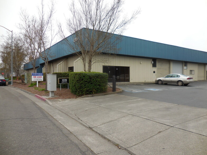 1319 Central Ave, Santa Rosa, CA for rent - Building Photo - Image 1 of 2