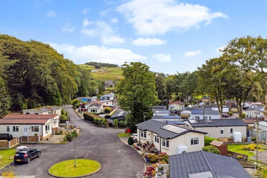 Hall Park, Rossendale for sale - Building Photo - Image 2 of 3