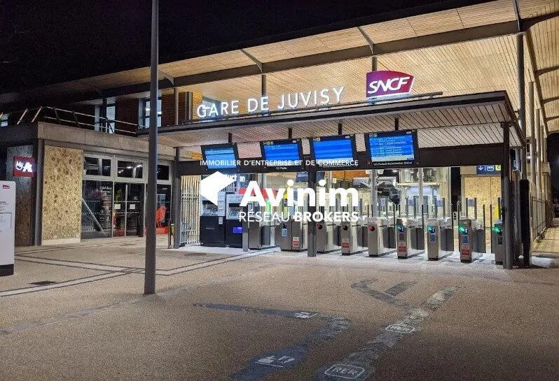 Land in Juvisy-sur-Orge for sale Building Photo- Image 1 of 2