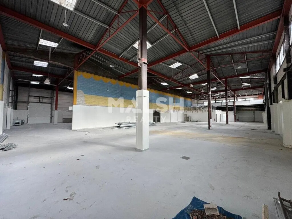 Location Local d'activités 1 121 m² - Photo 1