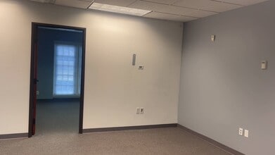 580 Decker Dr, Irving, TX to rent - Commercial Listing Video 