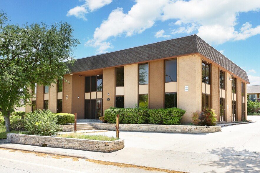 4139 Gardendale St, San Antonio, TX for rent - Building Photo - Image 1 of 42