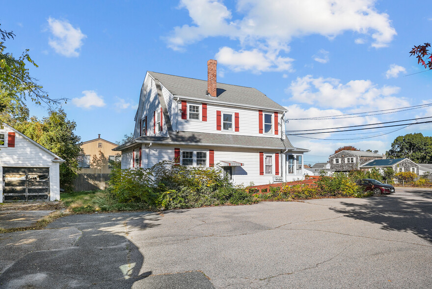 156 Airport Rd, Warwick, RI for sale - Primary Photo - Image 1 of 1