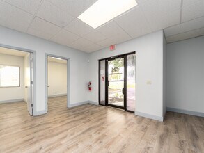 13555 Automobile Blvd, Clearwater, FL for rent Building Photo- Image 1 of 35