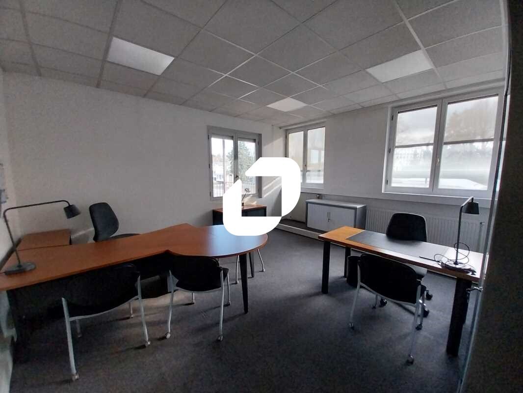 Office in La Celle-Saint-Cloud for sale Interior Photo- Image 1 of 8
