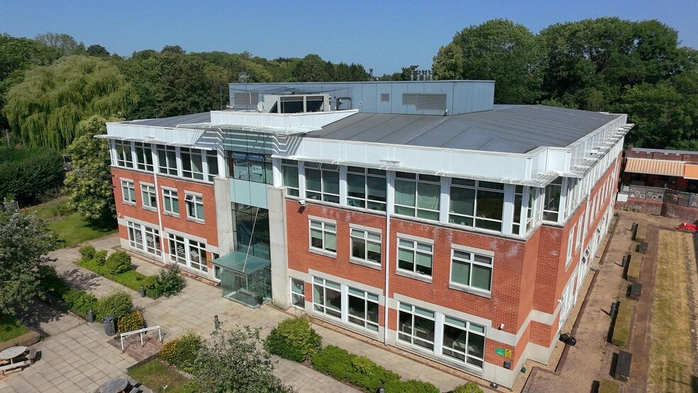 1 Gerrards Cross, Gerrards Cross for sale - Building Photo - Image 1 of 4