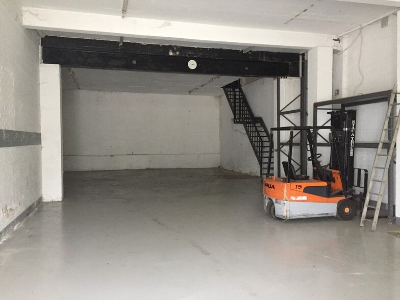 Trumpers Way, London to rent - Building Photo - Image 2 of 5