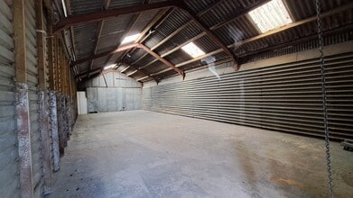 Workshop Whitchurch Rd, Whitchurch to rent Interior Photo- Image 2 of 5