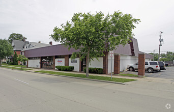 822 Broad St, Beloit, WI for rent Primary Photo- Image 1 of 3