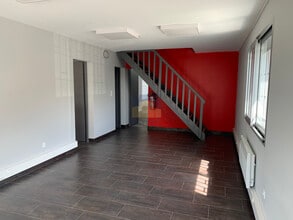 13 rue kepler, La Chapelle-sur-Erdre to rent Interior Photo- Image 2 of 4