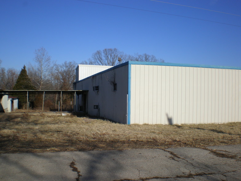 200 Enterprise Dr, Cuba, MO for sale - Building Photo - Image 1 of 1