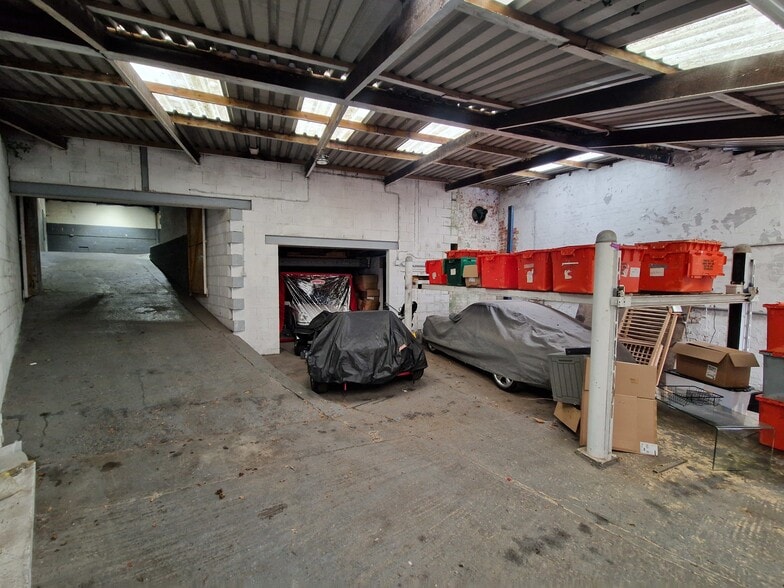 16 Lloyd St, Derby for sale - Building Photo - Image 3 of 7