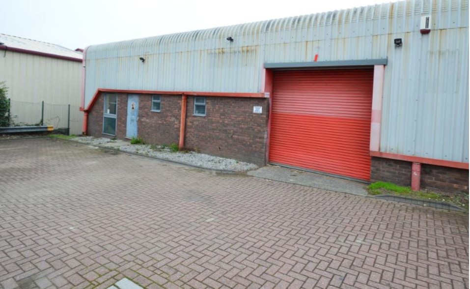 Clovelly Road Industrial Estate, Bideford for sale - Primary Photo - Image 1 of 1