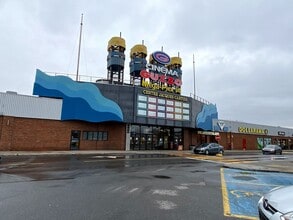 1401 Ch de Chambly, Longueuil, QC to rent Building Photo- Image 1 of 1