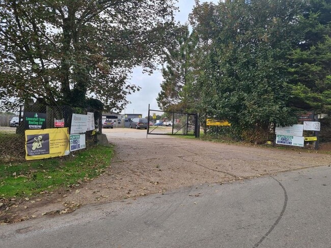 More details for 17-25 Hall Rd, Hopton - Light Industrial to Rent