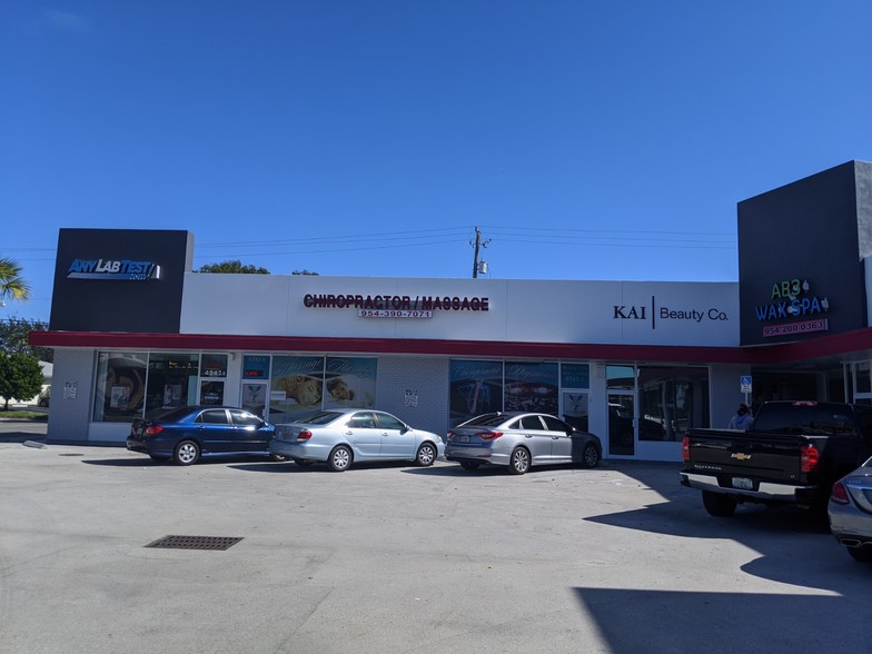 4242 N Federal Hwy, Fort Lauderdale, FL for sale - Building Photo - Image 1 of 1