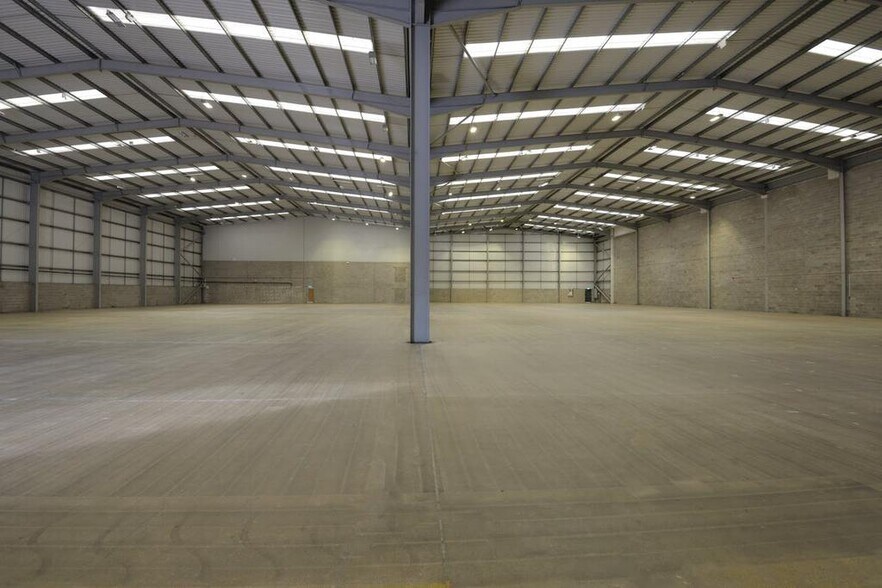 20-22 Leacroft Rd, Warrington to rent - Building Photo - Image 3 of 3