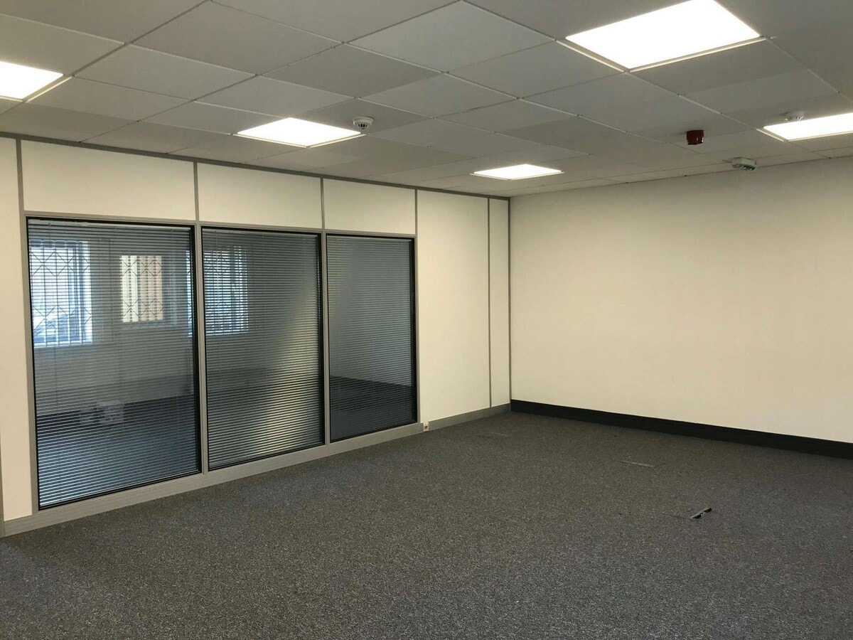 9 Raleigh Walk, Cardiff, VGL CF10 4LN - Unit 9 - - Interior Photo - Image 1 of 1