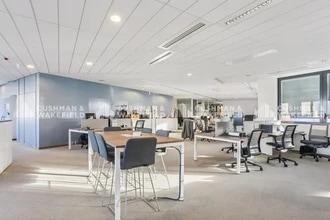 117-133 Avenue De La République, Châtillon to rent Interior Photo- Image 2 of 5