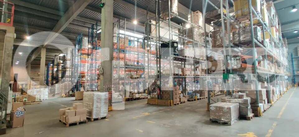 Office in Maurepas to rent Interior Photo- Image 1 of 12