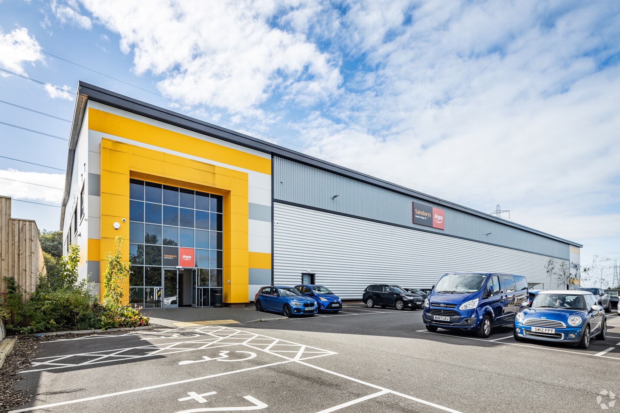 Craven Dr, Preston to rent Primary Photo- Image 1 of 11