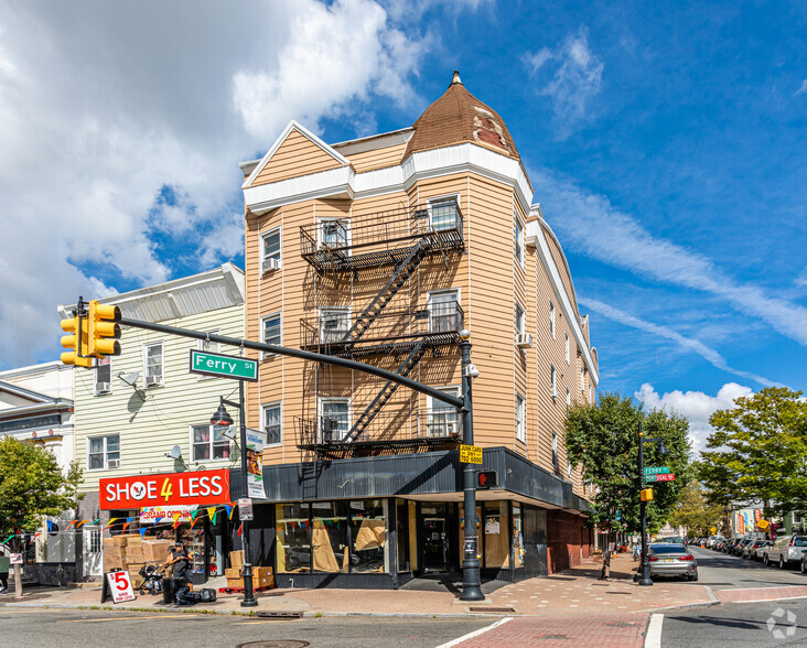 214 Ferry St, Newark, NJ for sale - Primary Photo - Image 1 of 1