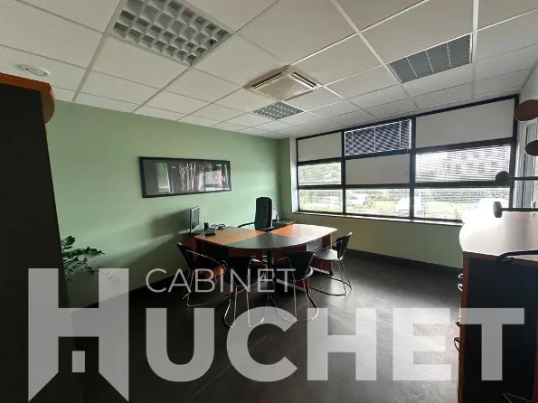 Vente Bureaux 75 m² - Photo 1
