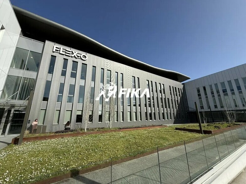 Office in Mérignac to rent - Building Photo - Image 3 of 12