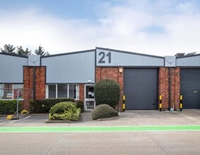 The Vale, London to rent Interior Photo- Image 1 of 3