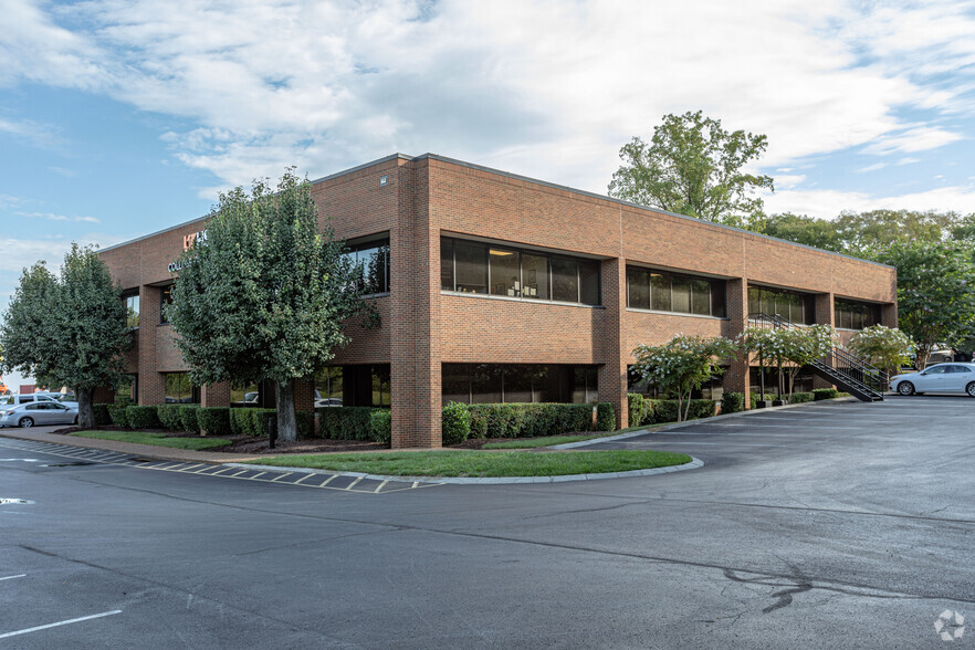 301 S Perimeter Park Dr, Nashville, TN for rent - Building Photo - Image 2 of 12