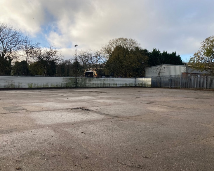 Clay Wheels Ln, Sheffield to rent - Building Photo - Image 3 of 4