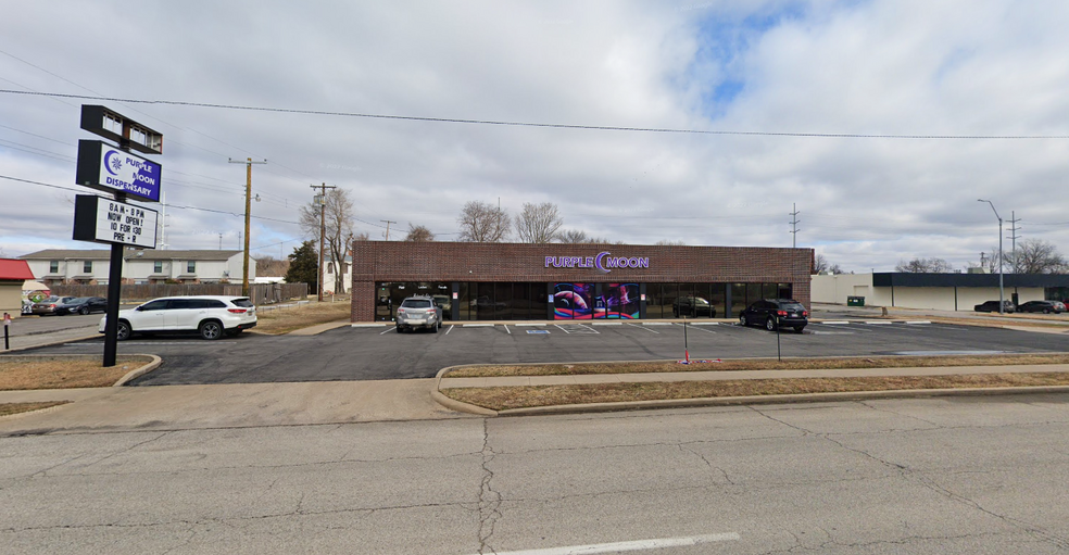 819-823 E Dewey Ave, Sapulpa, OK for sale - Building Photo - Image 1 of 1