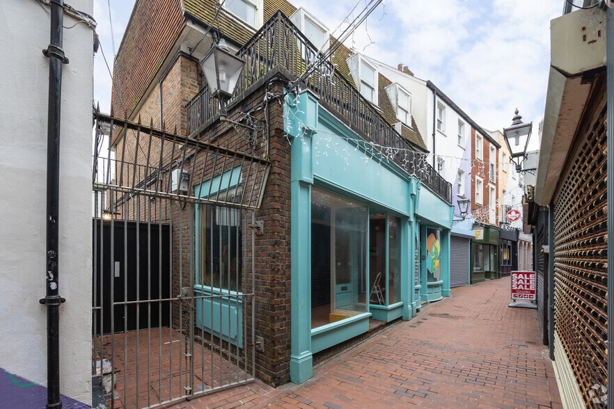 3-5 Dukes Ln, Brighton to rent - Primary Photo - Image 1 of 2