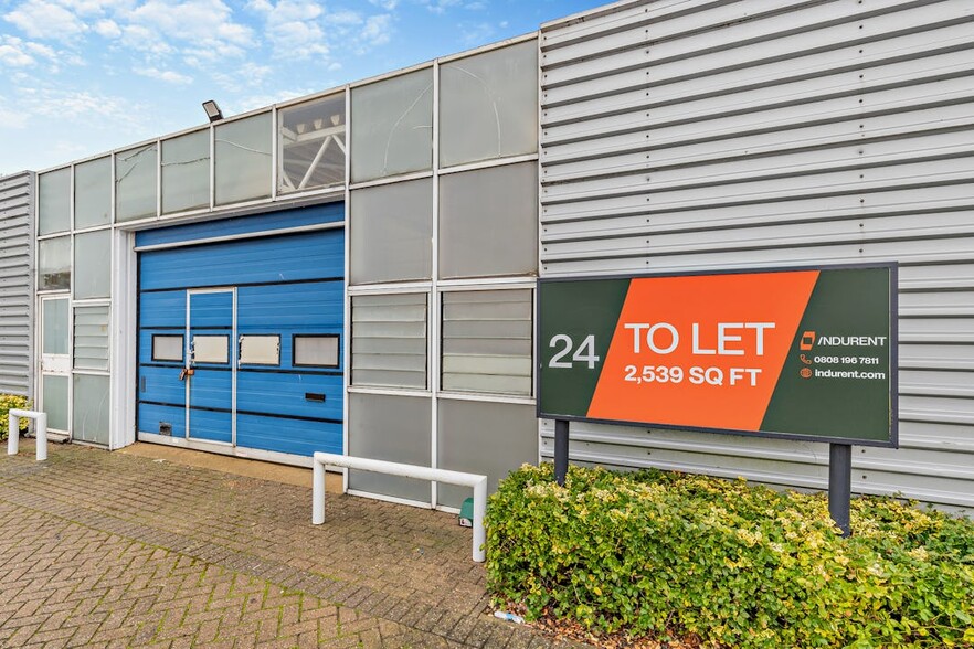 19-30 Carters Ln, Milton Keynes for rent - Building Photo - Image 1 of 1