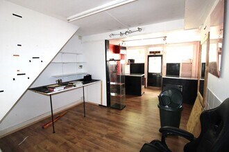 3 High St, Olney to rent Interior Photo- Image 2 of 4