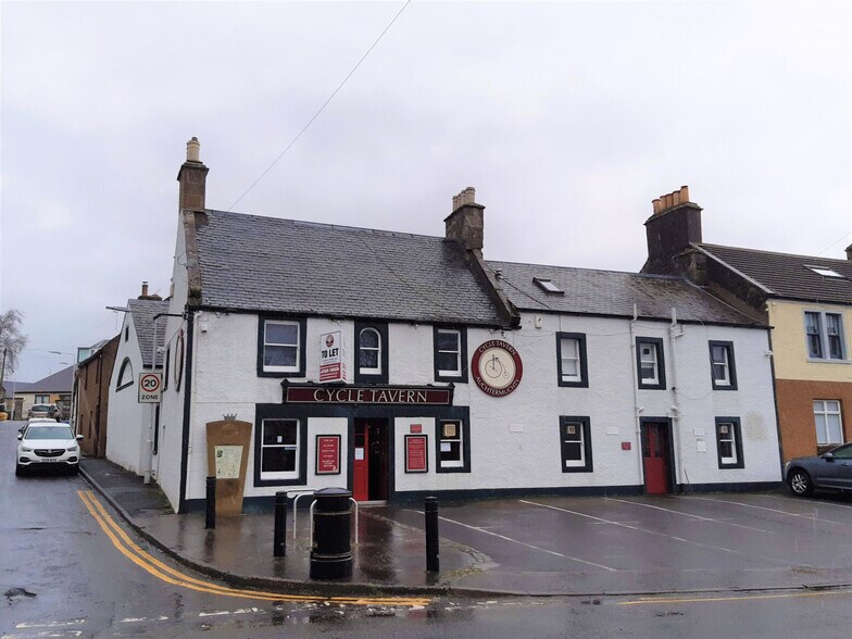 75 Burnside, Auchtermuchty for sale - Primary Photo - Image 1 of 1