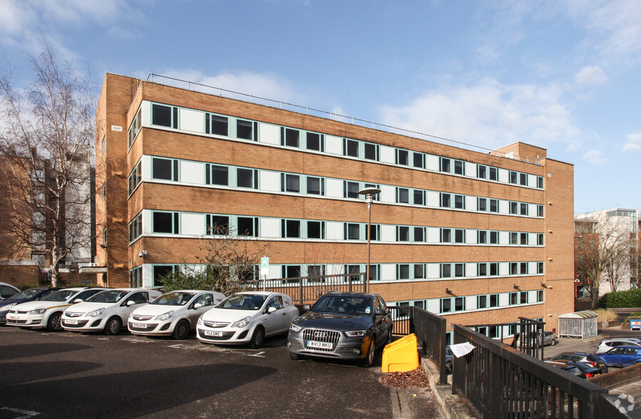 Redcliffe Way, Bristol for rent - Building Photo - Image 2 of 9