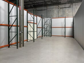 2507 Investors Row, Orlando, FL to rent Interior Photo- Image 2 of 2