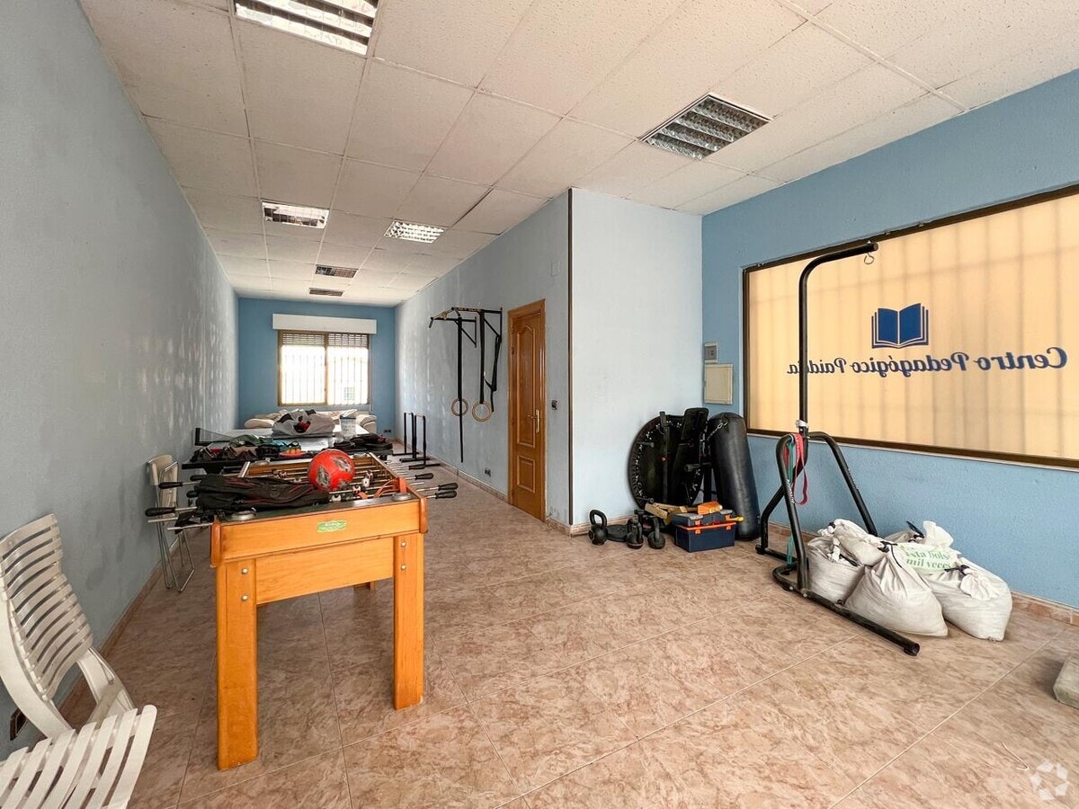 Ávila, AVI 05003 - Unit Puerta L3, Esc. 2 -  - Interior Photo - Image 2 of 4