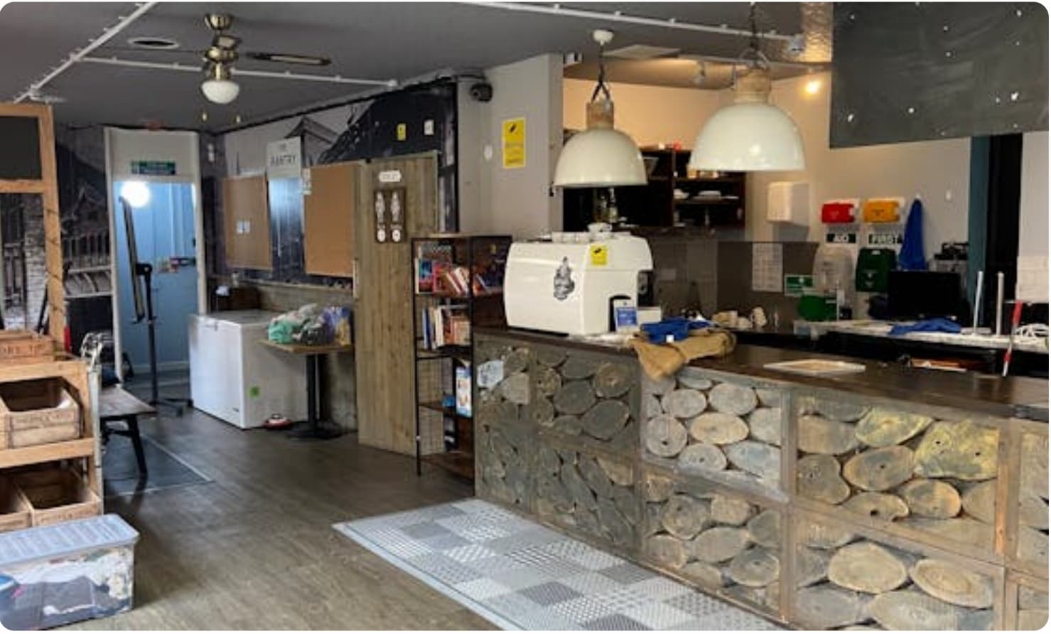 Hay Ln, Coventry to rent Interior Photo- Image 1 of 4