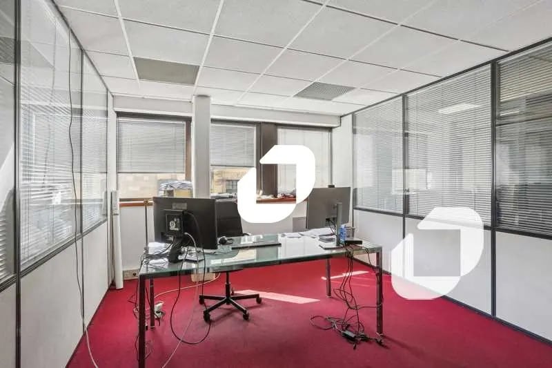 Location Bureaux 208 m² à 446 m² - Photo 1